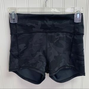 Camo Lululemon In Movment Everlux Shorts  2.5”